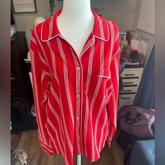 Michael Stars Revolve Classic Pajama Top Medium, NWT - Picture 2 of 9